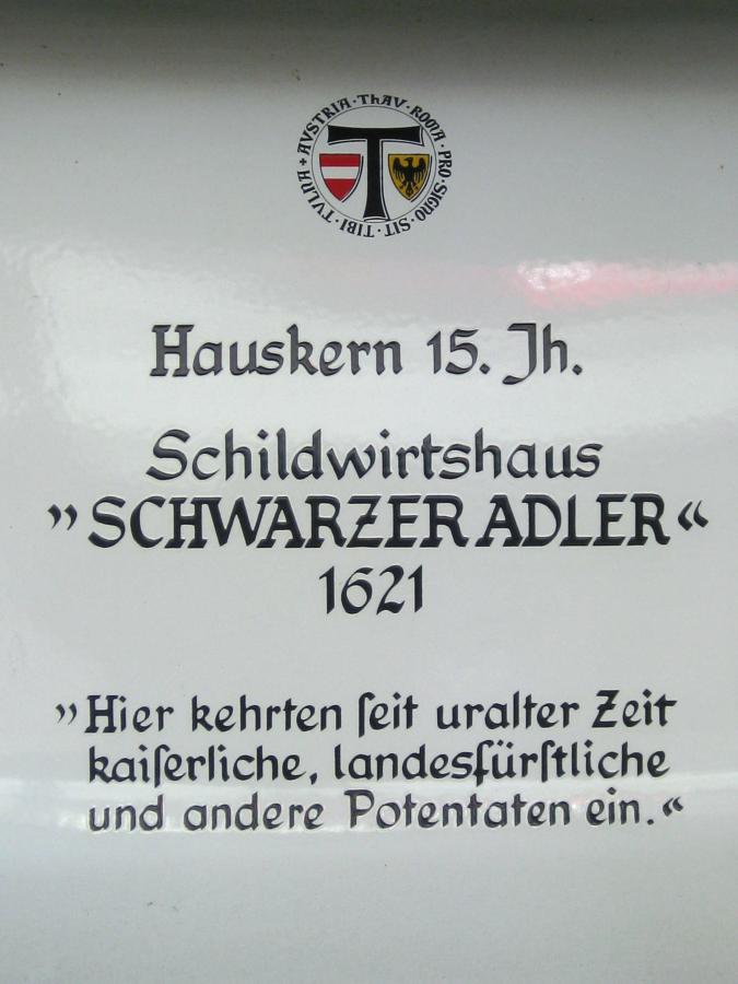 Apartamento Zum Schwarzen Adler Tulln An Der Donau Exterior foto